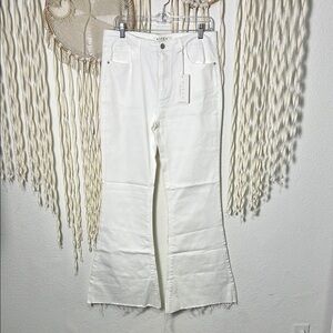 Risen NWT White Flare/Bootcut Jeans Size 31/13
